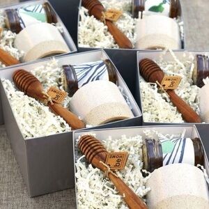 Elegant Gift Set with Honey Dipper and Candle